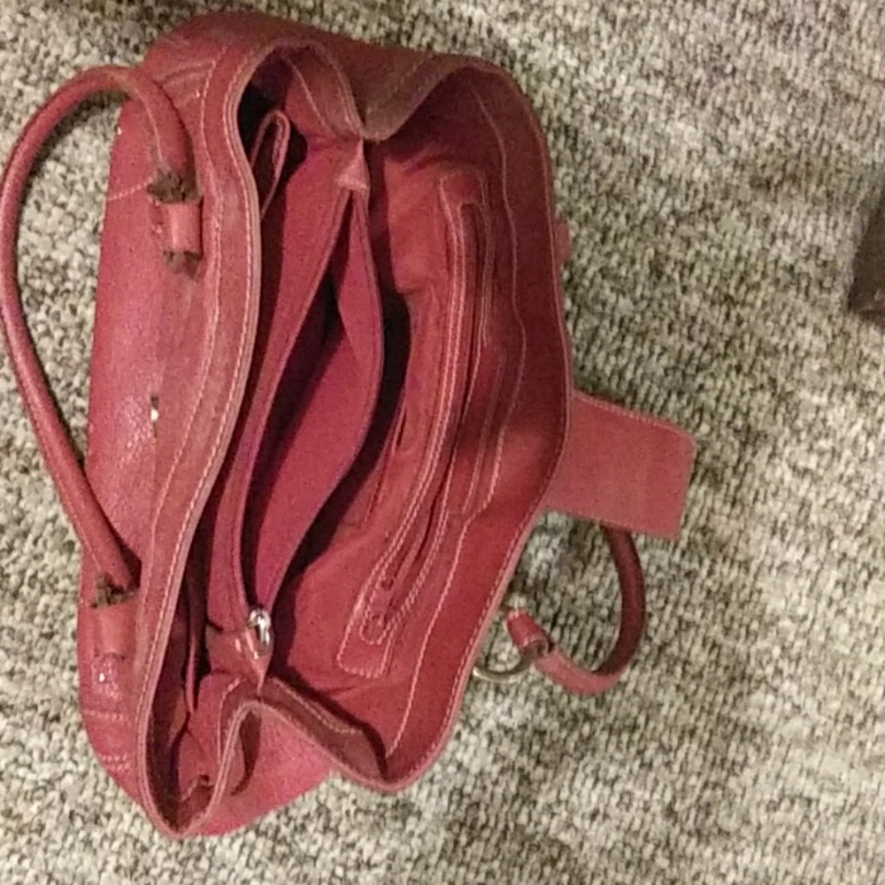 Red tote purse